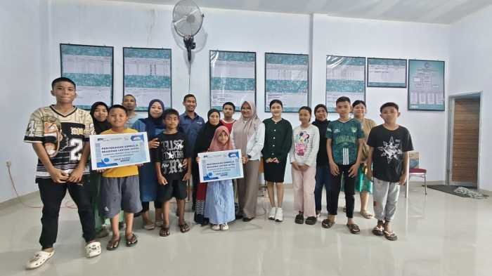 Grup Astra Makassar Salurkan Beasiswa Lestari Astra untuk 10 Pelajar KBA Burasa Rappocini