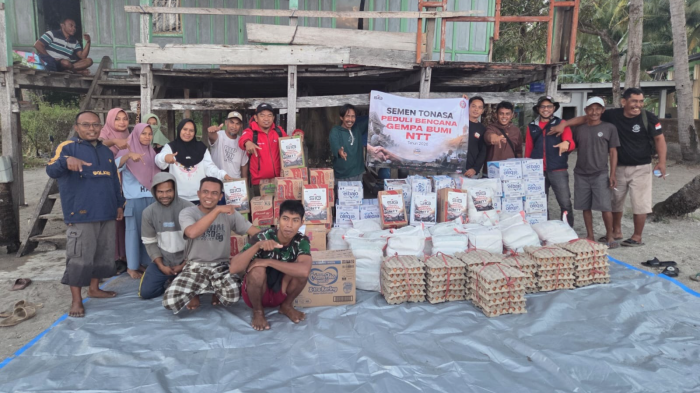 Semen Tonasa Salurkan Bantuan Rp20 Juta untuk Korban Gempa di Manggarai Barat