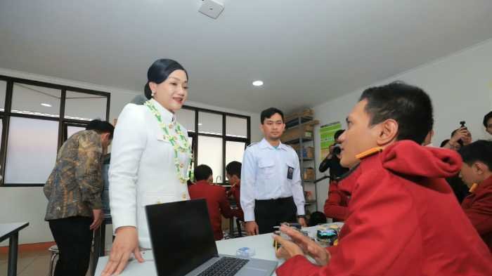 Sekolah Rakyat Jadi Fokus HIM 2026, OJK dan LPS Dorong Pelajar Cerdas Kelola Keuangan