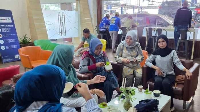 Kalla Toyota Padukan Kearifan Lokal dan Kepedulian Lingkungan di Hari Pelanggan Nasional