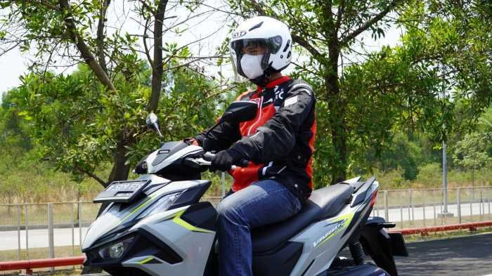Berkendara Tetap Nyaman Saat Hujan Abu dan Asap, Simak Tipsnya