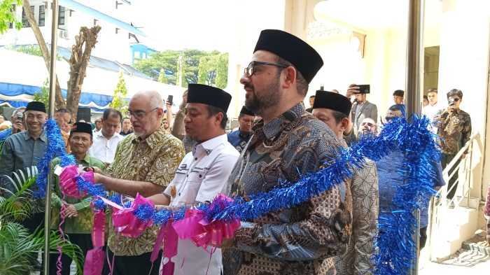 Pengusaha Dubai dan Gubernur Sulsel Resmikan Markas Penghafal Al Quran Unismuh Makassar