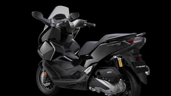 Honda NWZ150 Meluncur, Skutik 150cc Bawa Mild Hybrid 48 Volt