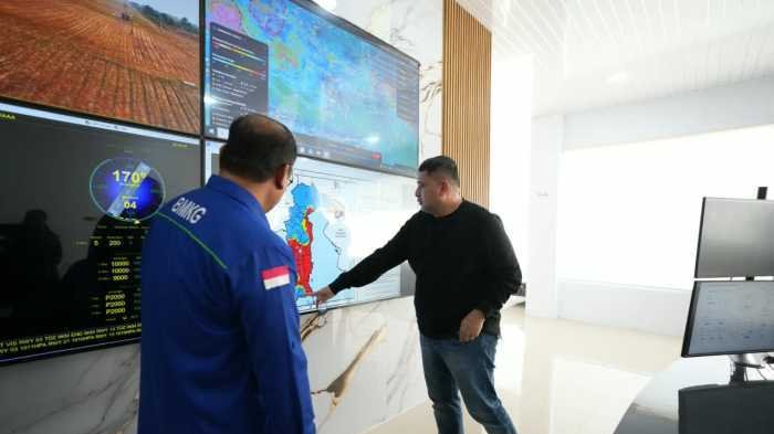 Munafri Pantau Kabut Asap di BMKG, Siapkan Langkah Lindungi Warga Makassar