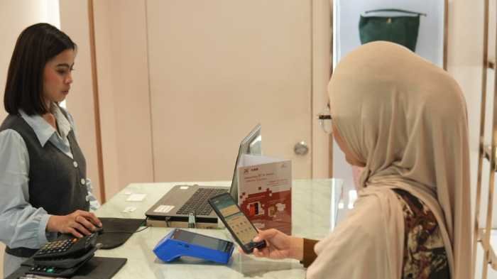 HUT ke-26 Mal Ratu Indah, Belanja Pakai BCA Berpeluang Bawa Pulang iPhone 17 Pro Max dan Emas