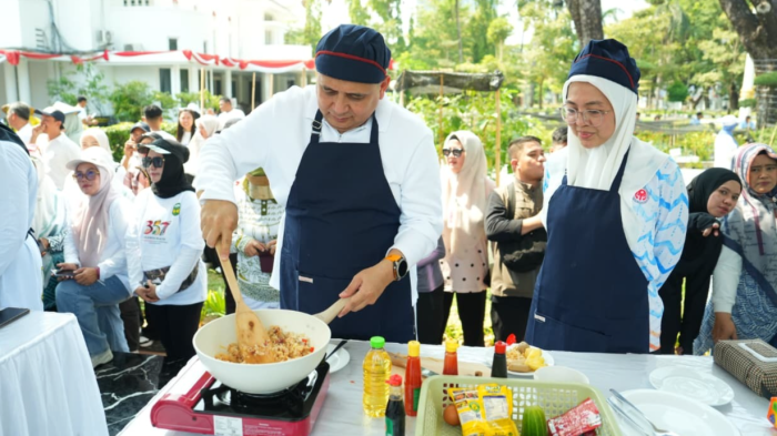Wali Kota Makassar Juara I Lomba Masak Nasi Goreng Antar Kepala Daerah se-Sulsel