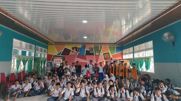 Asmo Sulsel Gelar Edukasi Safety Riding di SMKN 2 Parepare dan SMKN 3 Sidrap