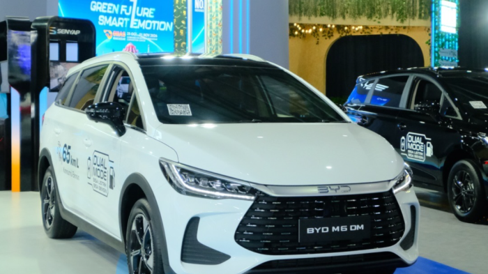 BYD Haka Karebosi Manfaatkan GIIAS Makassar 2026 untuk Edukasi Mobil Listrik Keluarga